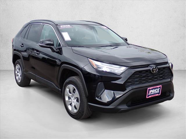Used 2024 Toyota RAV4 XLE AWD/4WD image 6