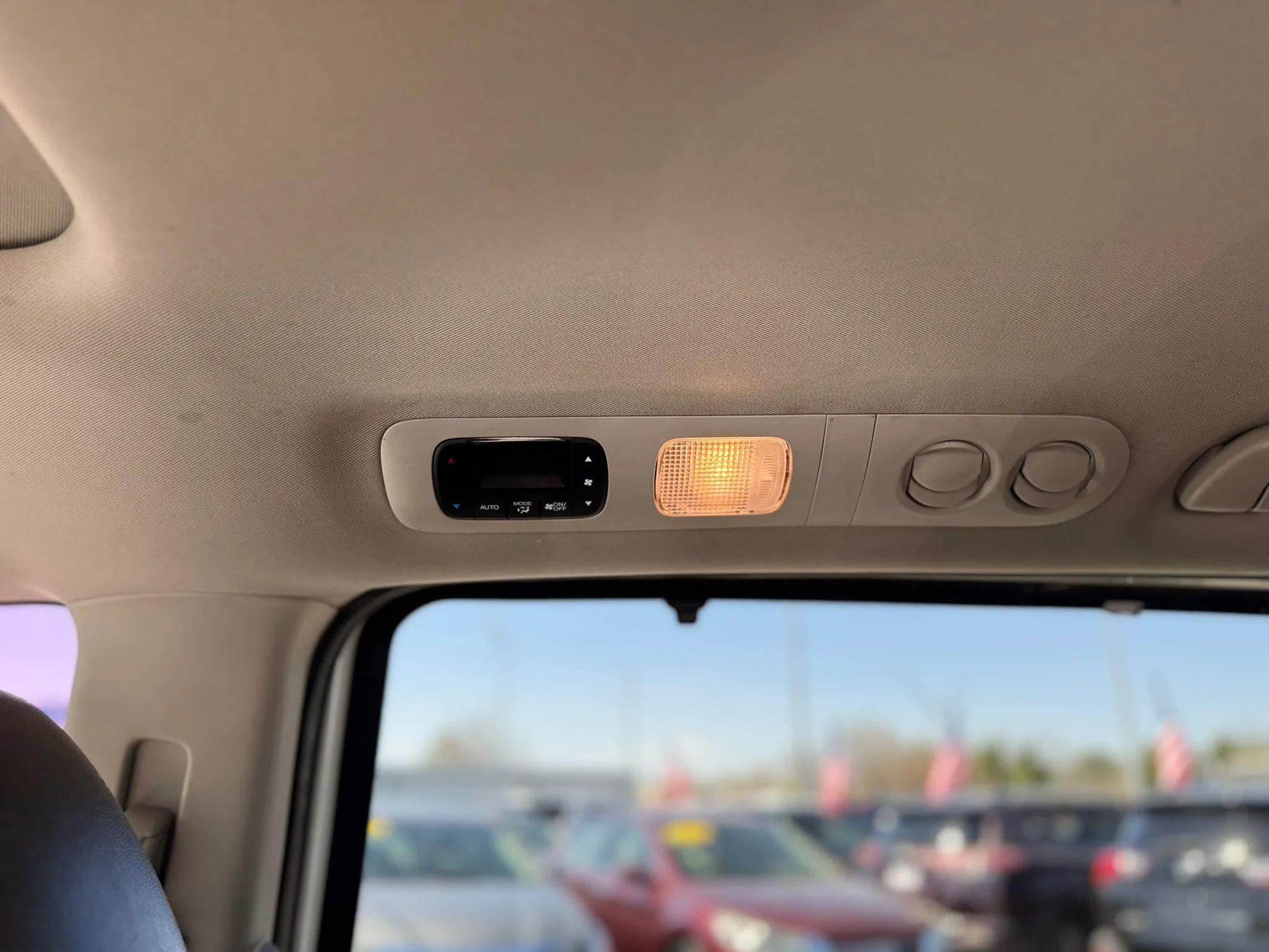 Used 2015 Honda Odyssey Touring image 24