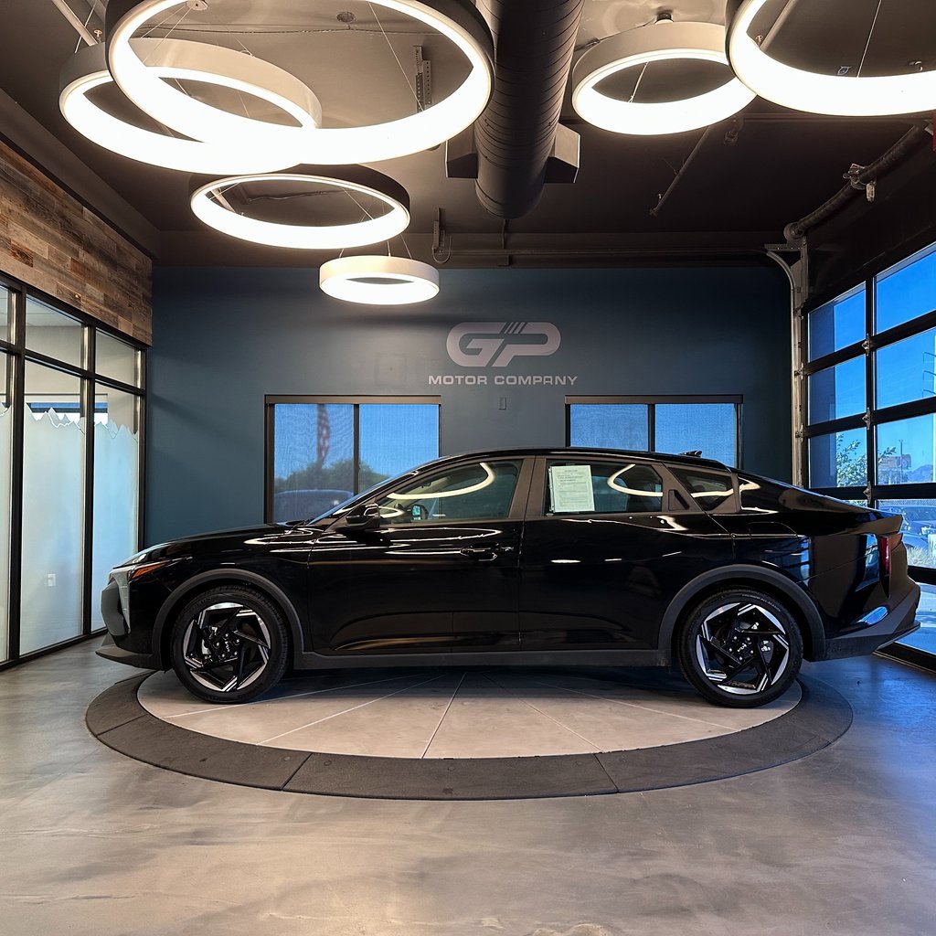 Used 2025 Kia K4 EX image 6