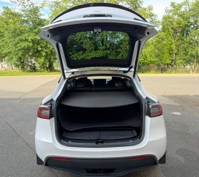 Used 2024 Tesla Model Y Long Range AWD/4WD image 12