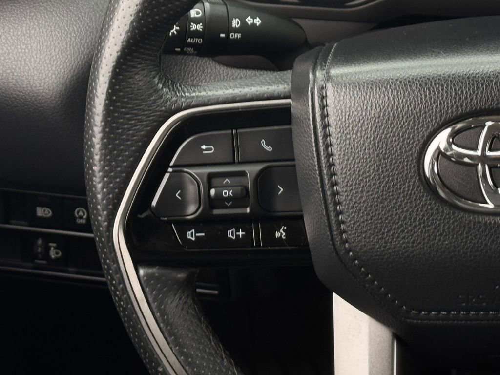 Used 2023 Toyota Tundra Limited w/ Power Package image 15