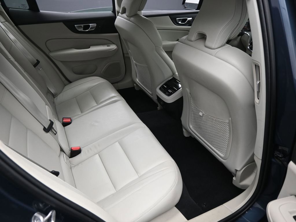 Used 2024 Volvo S60 B5 Ultimate image 27