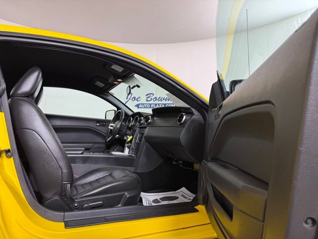 Used 2006 Ford Mustang GT Premium image 16