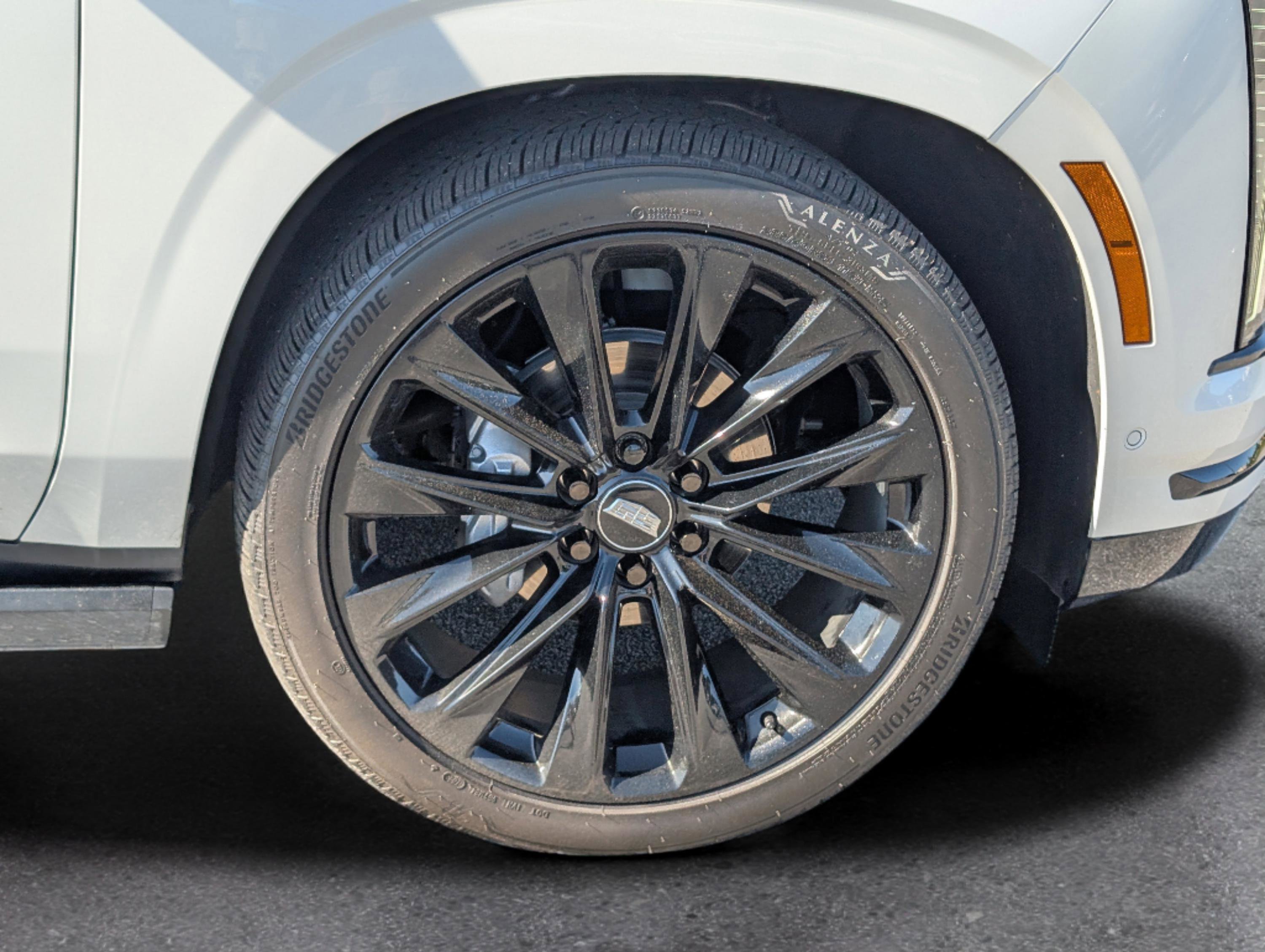 Used 2025 Cadillac Escalade Sport Platinum w/ LPO, ONYX Package image 6