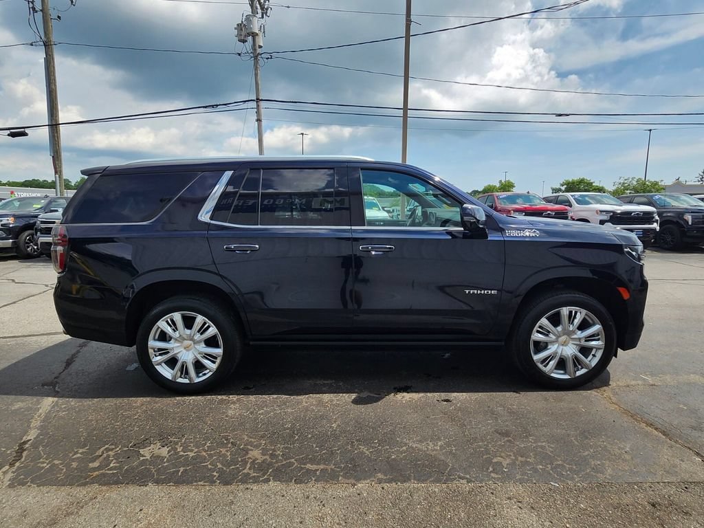 Used 2023 Chevrolet Tahoe High Country AWD/4WD image 6