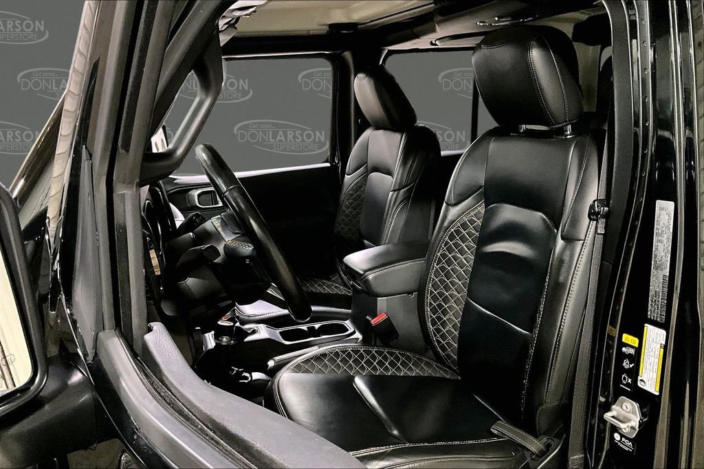 Used 2022 Jeep Gladiator Overland image 14