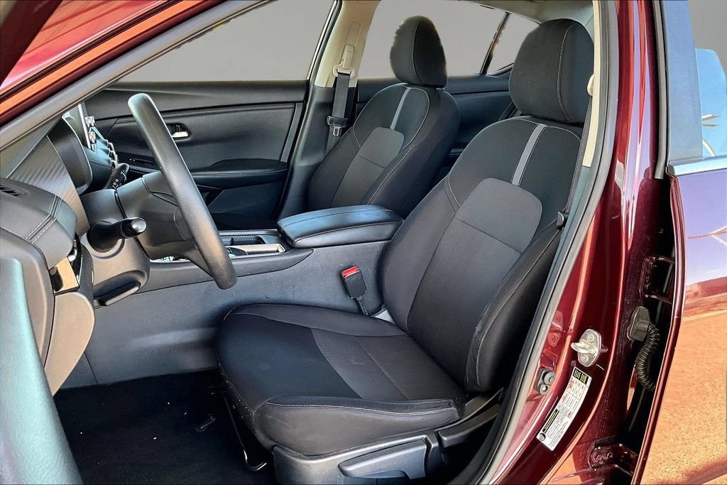 Used 2024 Nissan Sentra SV FWD image 20