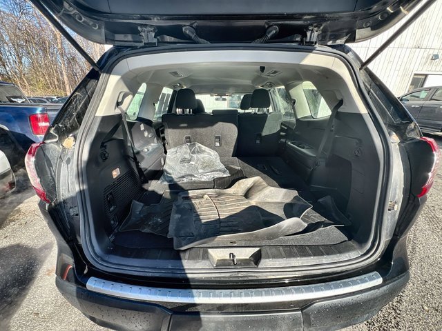 Used 2021 Subaru Ascent 8-Passenger image 17