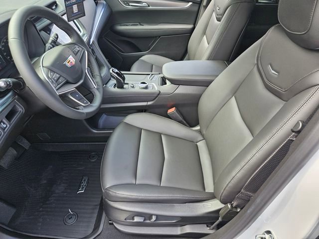 New 2026 Cadillac XT5 Luxury image 7