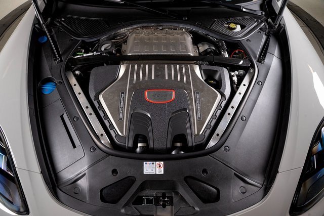 Used 2023 Porsche Panamera Turbo S image 10