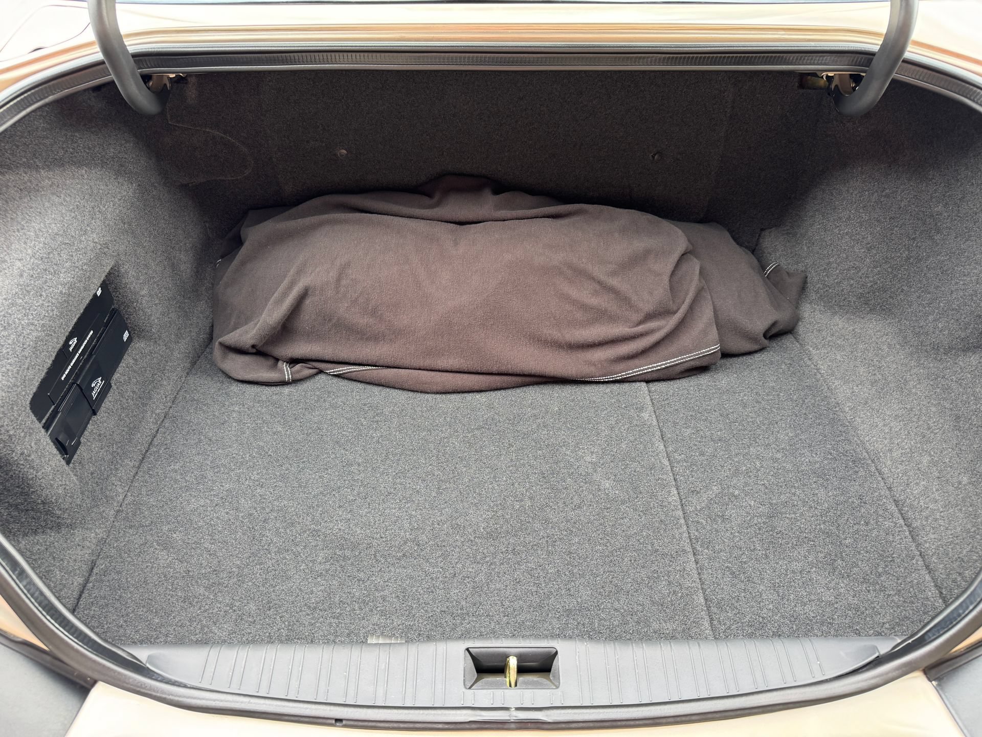 Used 2001 Jaguar XJ Supercharged RWD image 55