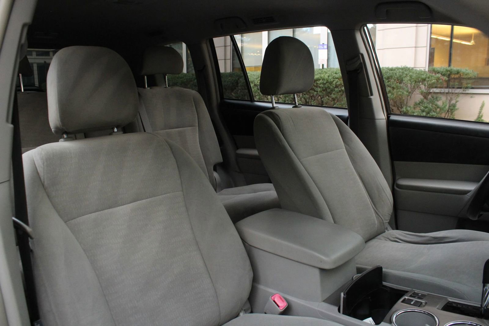 Used 2013 Toyota Highlander Hybrid AWD/4WD image 28