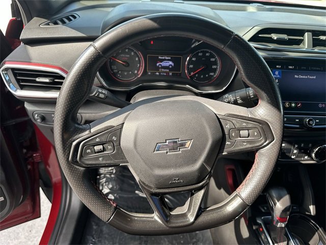 Used 2021 Chevrolet TrailBlazer RS w/ Sun and Liftgate Package image 11