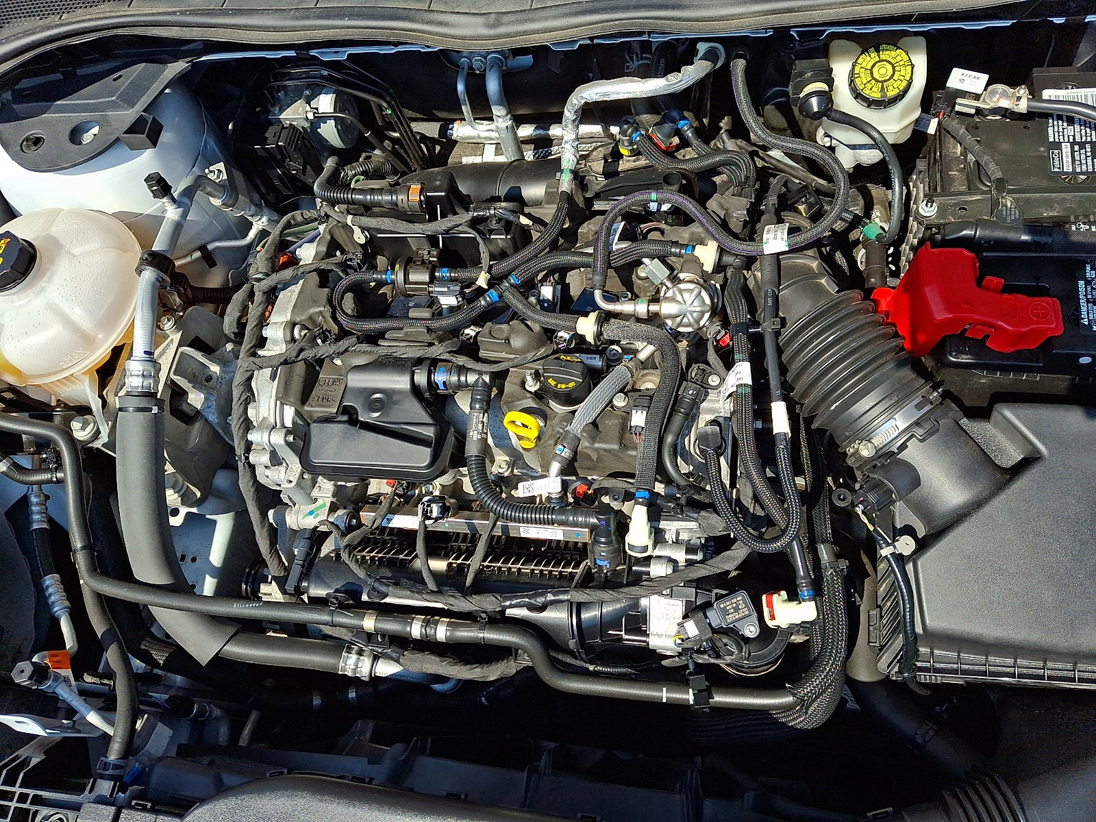 Used 2022 Ford Escape SE w/ SE Sport Appearance Package image 27