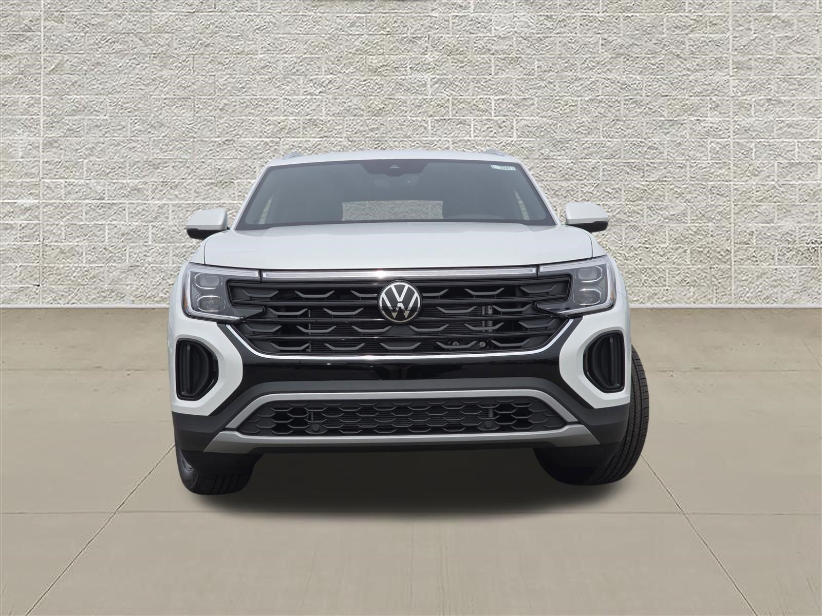 New 2026 Volkswagen Atlas Cross Sport SE AWD/4WD image 2