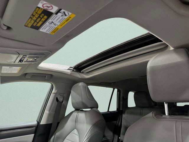 Used 2023 Toyota Highlander XLE image 23