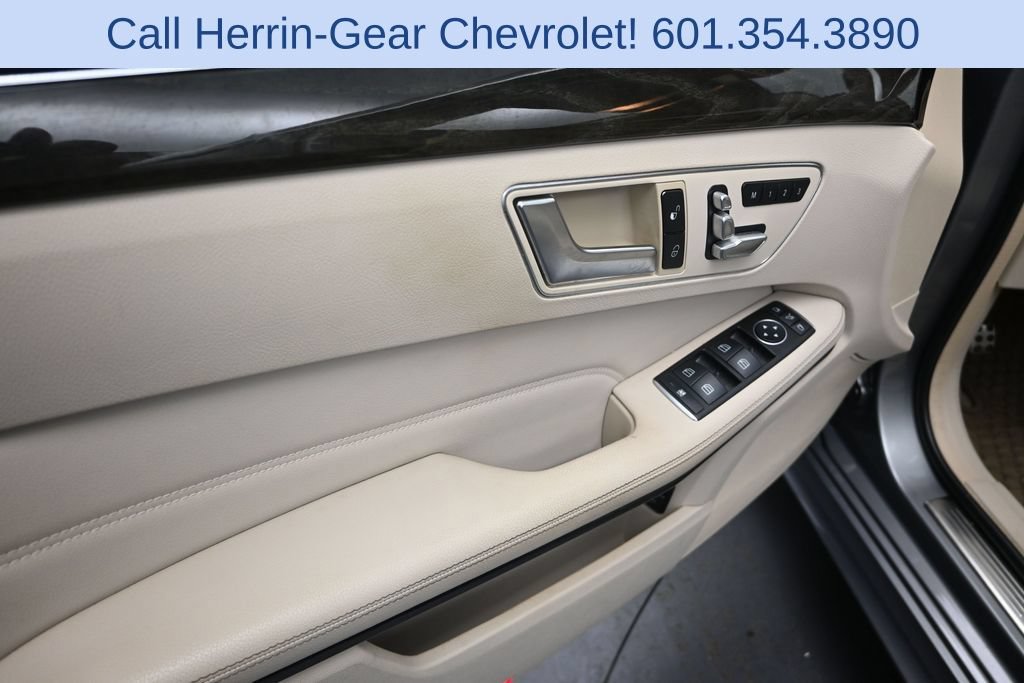 Used 2015 Mercedes-Benz E 350 Sedan image 11