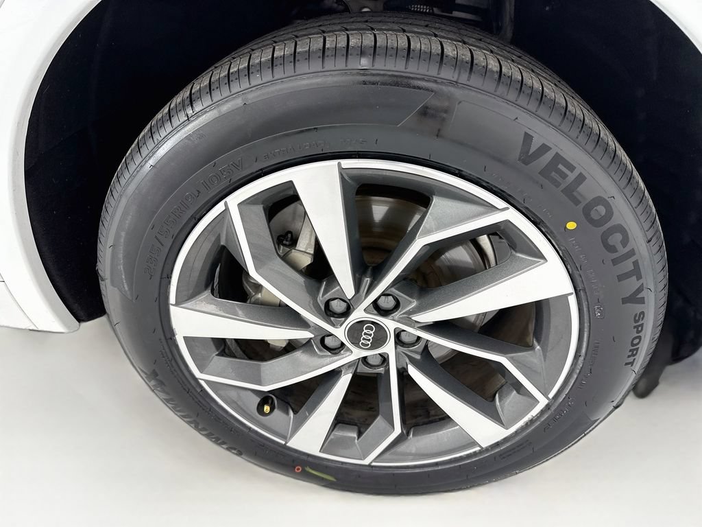 Used 2022 Audi Q5 2.0T Premium Plus w/ Premium Plus Package AWD/4WD image 31