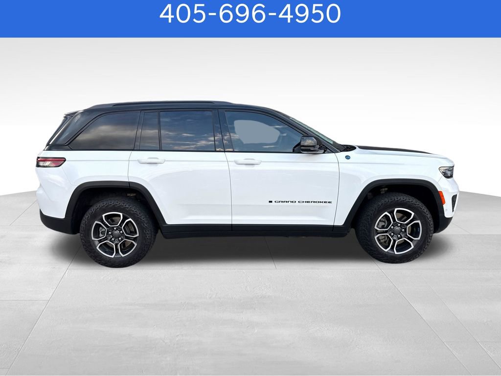 Used 2022 Jeep Grand Cherokee Trailhawk w/ Advanced Protech Group II AWD/4WD image 6