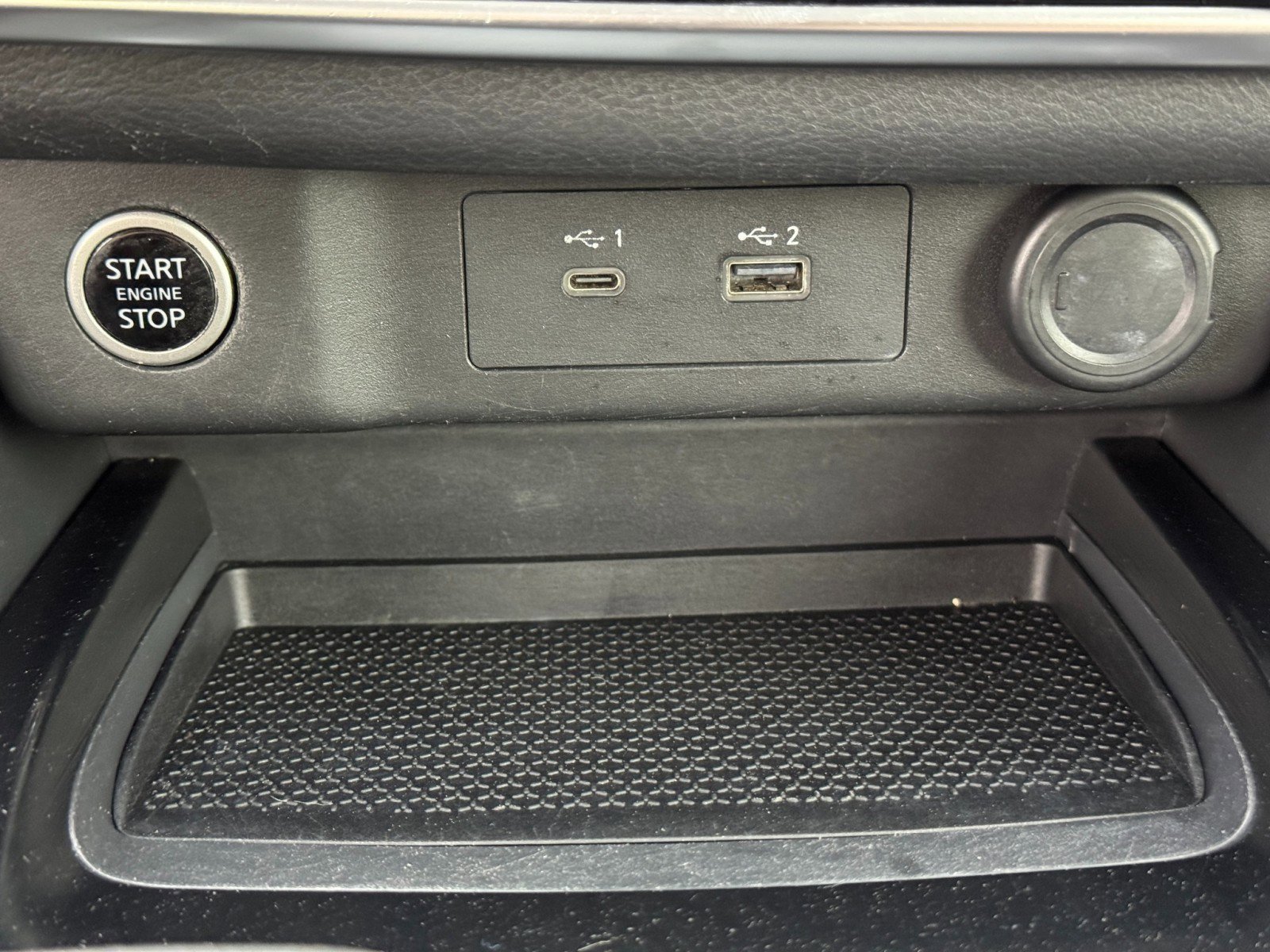 Used 2022 Nissan Rogue SV w/ SV Premium Package FWD image 15