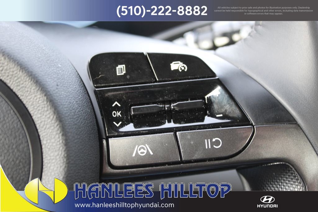 Used 2025 Hyundai Elantra SEL image 28