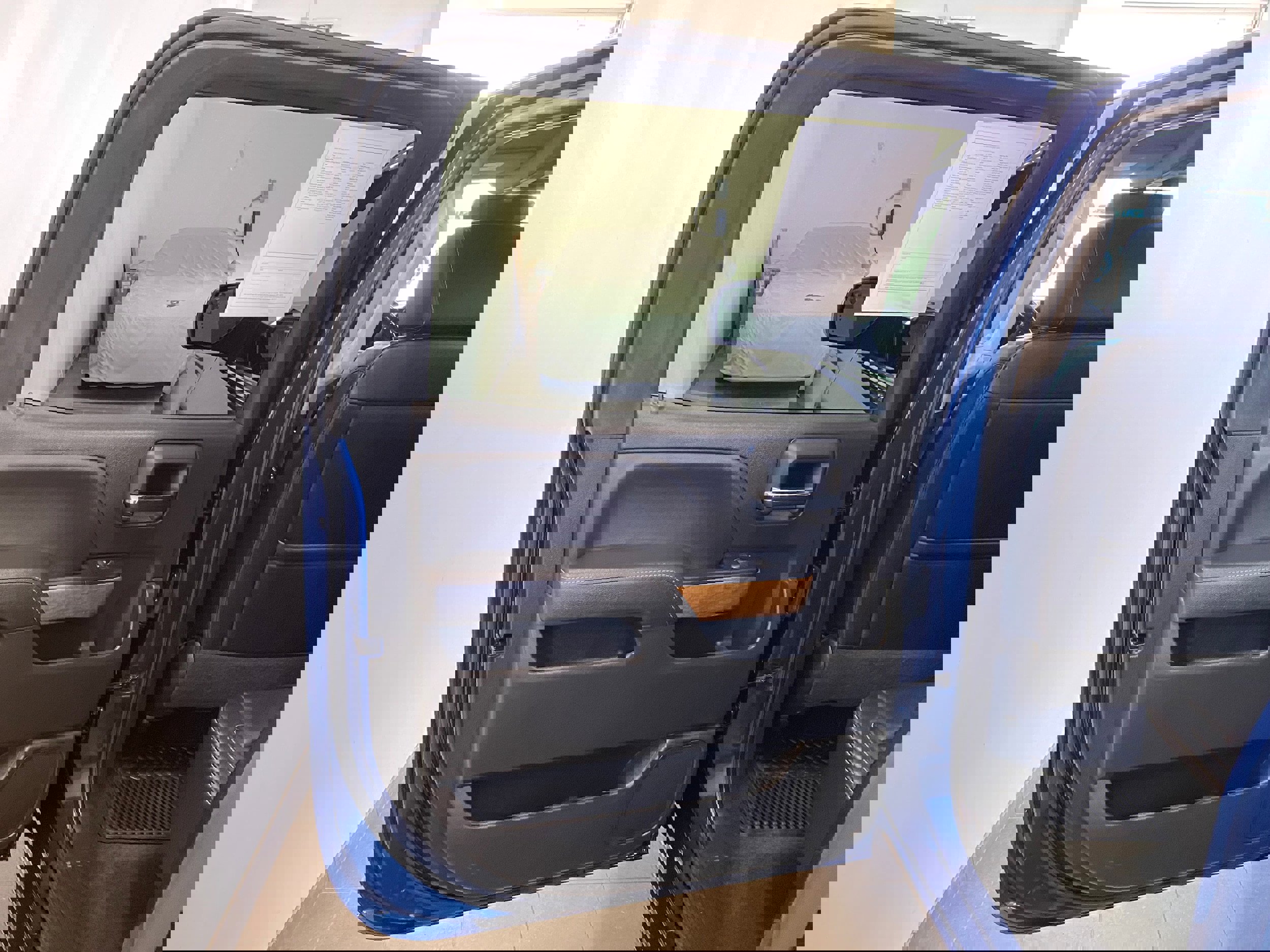 Used 2017 Chevrolet Silverado 1500 LTZ w/ Sport Package image 8