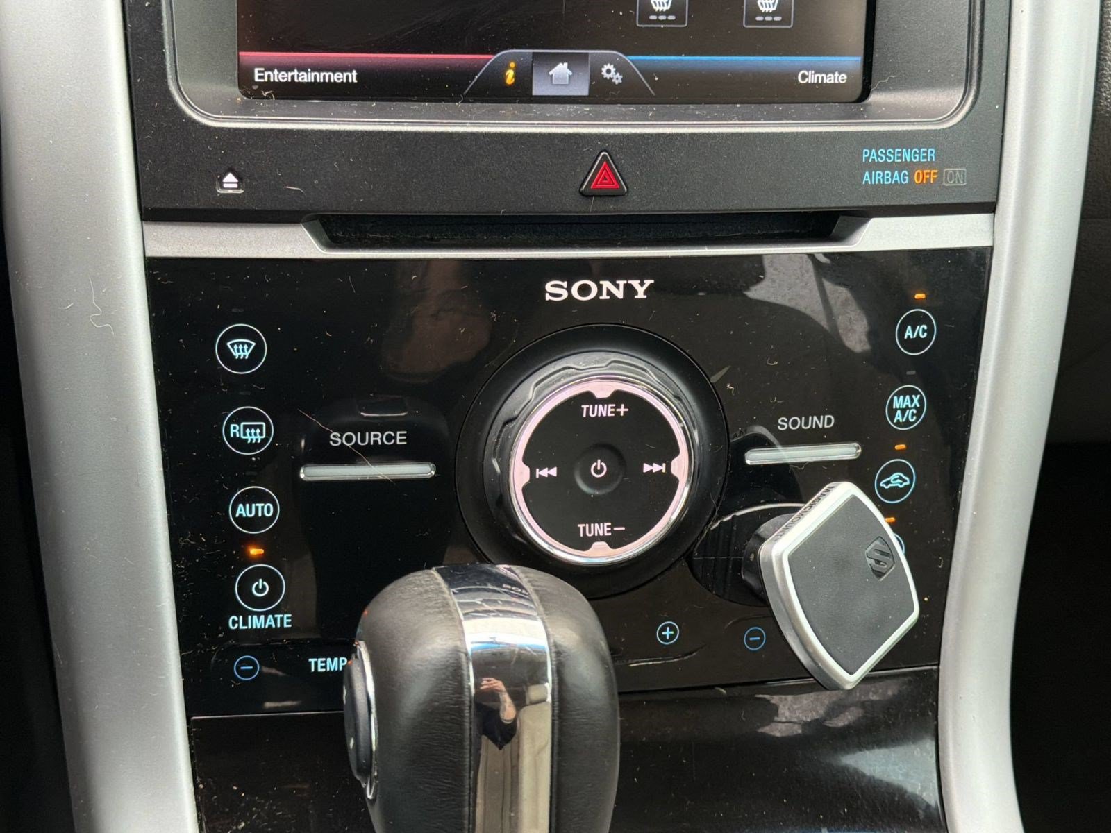 Used 2014 Ford Edge Limited w/ Equipment Group 301A FWD image 19