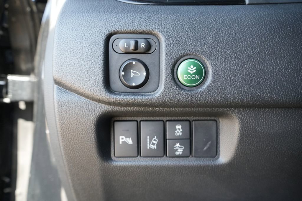 Used 2017 Honda Pilot Touring image 31