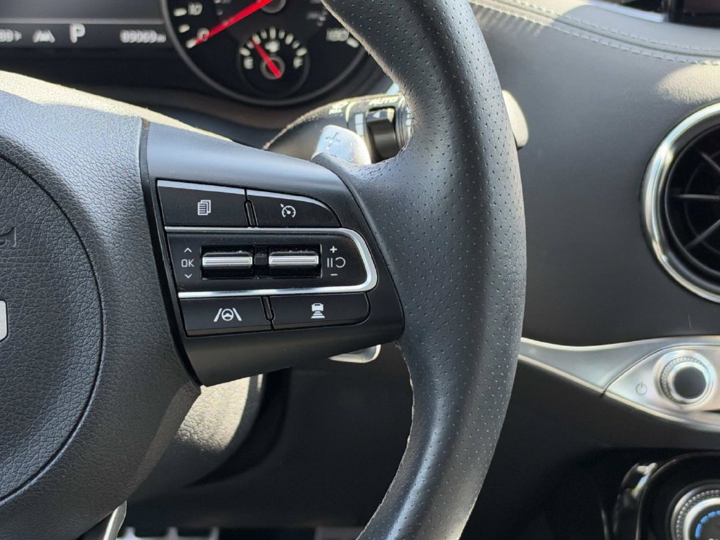 Used 2022 Kia Stinger GT2 w/ Scorpion Package RWD image 9