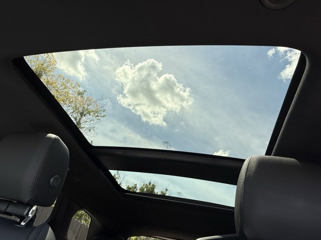 New 2026 Land Rover Range Rover Evoque Dynamic SE image 29