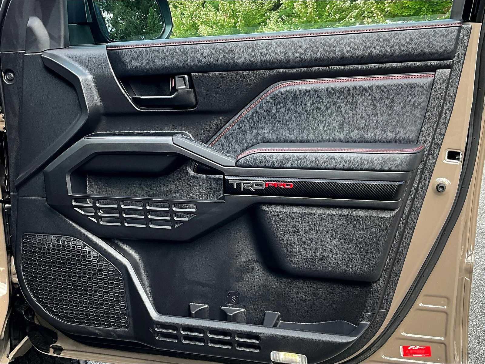 Used 2025 Toyota Tacoma TRD Pro image 12