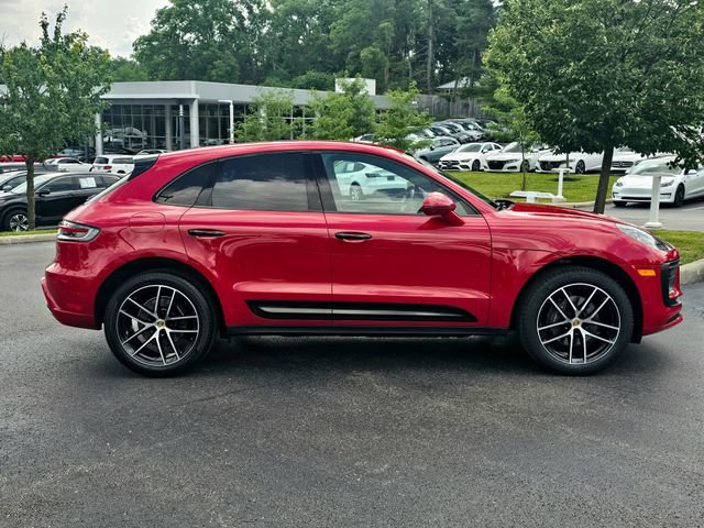 Used 2022 Porsche Macan AWD/4WD image 7