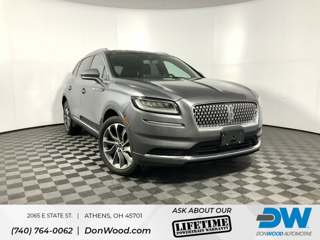 Used 2022 Lincoln Nautilus Reserve w/ Class II Trailer Tow Package image 1