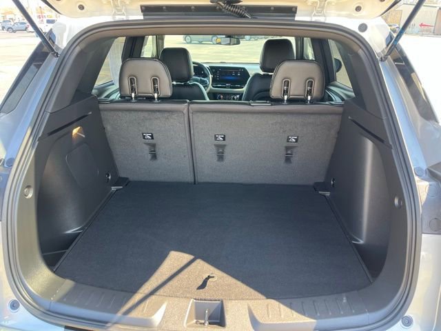 Used 2025 Chevrolet TrailBlazer ACTIV w/ Driver Confidence Package image 8