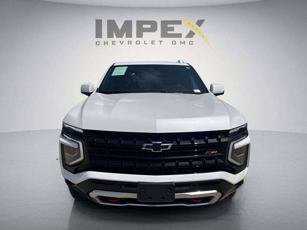 Used 2025 Chevrolet Suburban Z71 AWD/4WD image 8