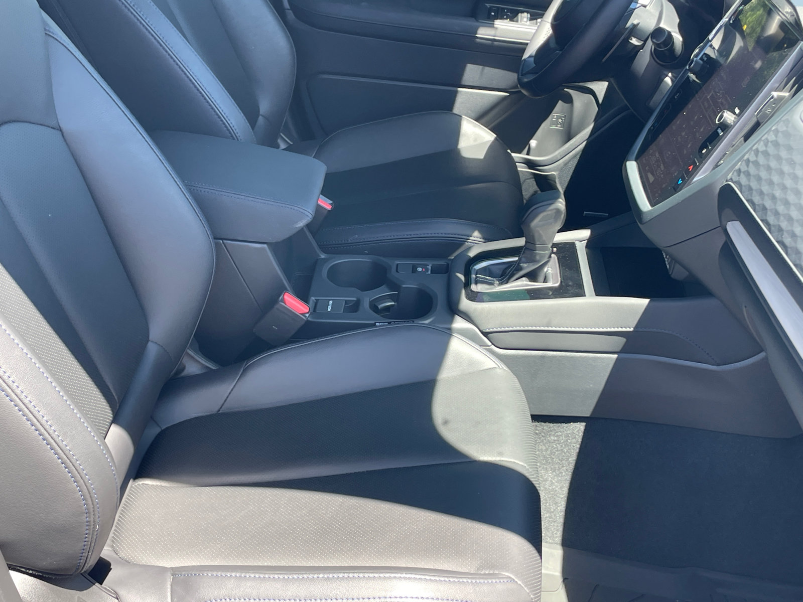 Used 2025 Subaru Forester Limited AWD/4WD image 11