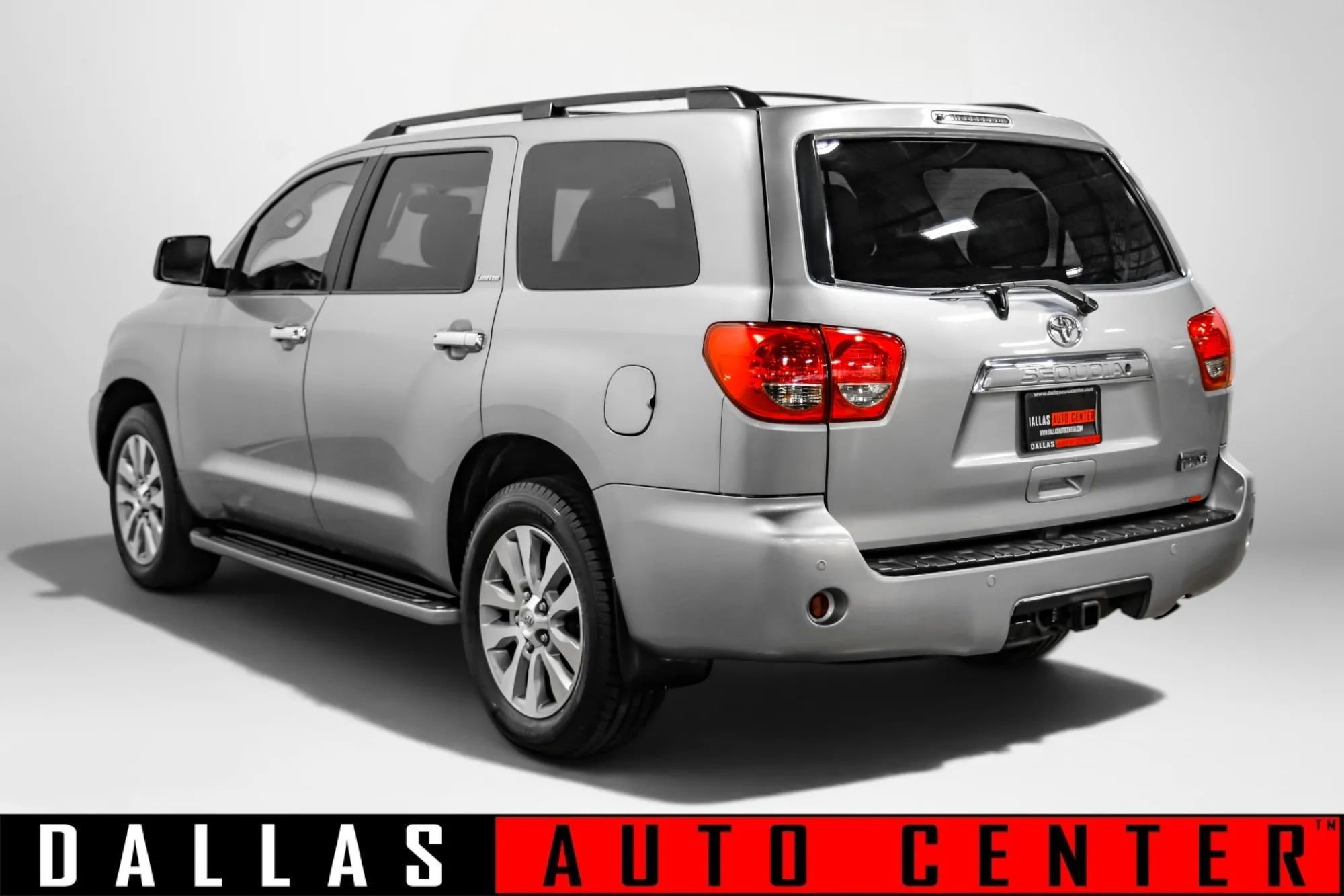Used 2013 Toyota Sequoia Limited RWD image 6