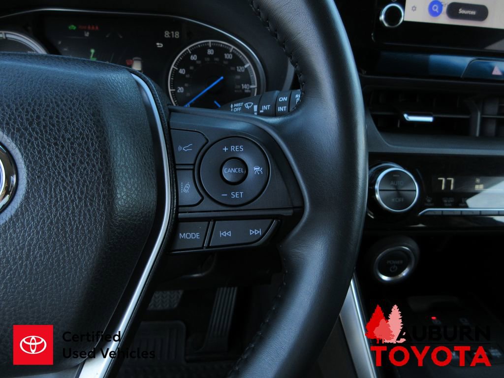 Certified 2024 Toyota Venza LE image 14