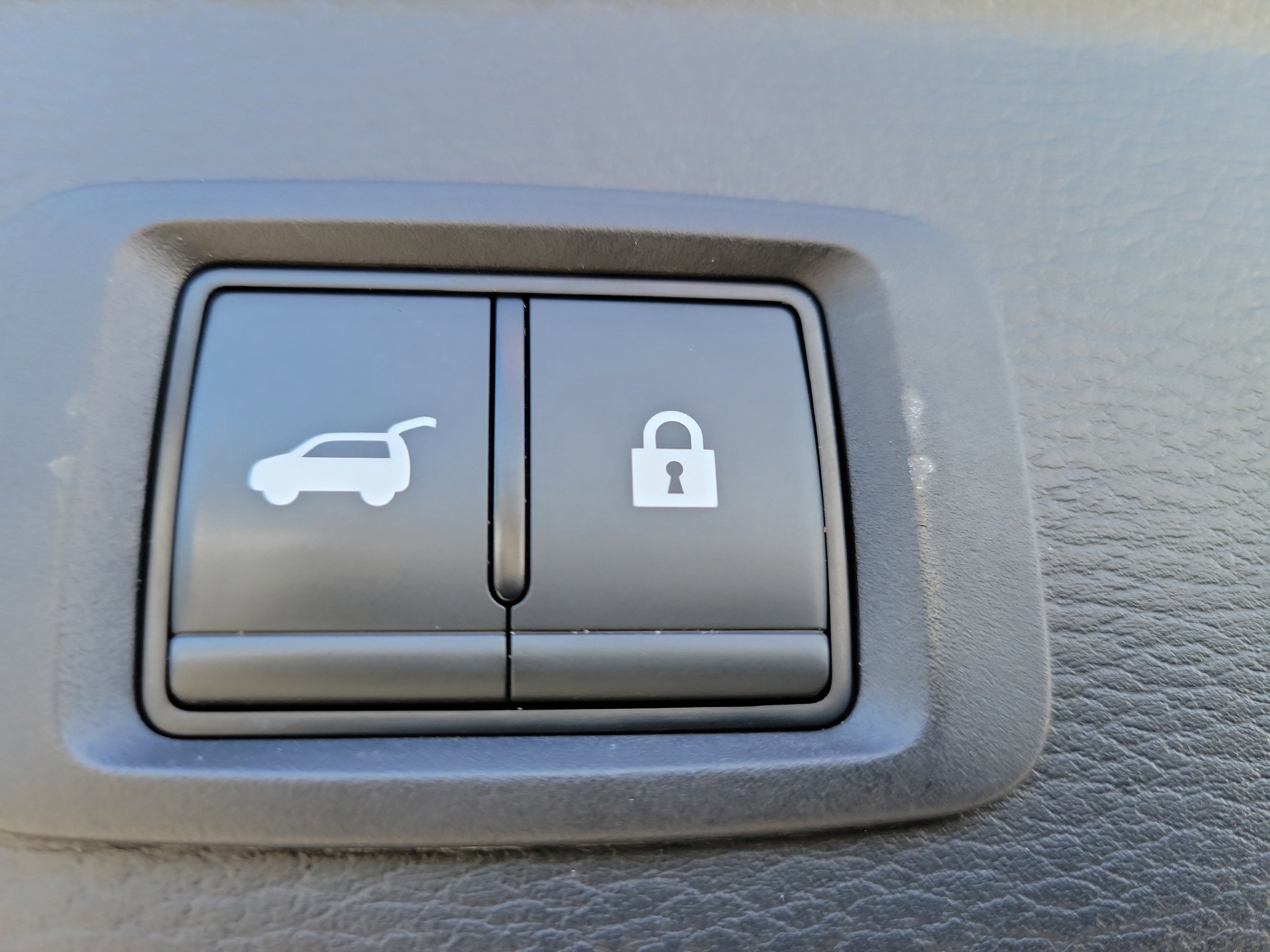 Used 2024 Mitsubishi Outlander SE Black Edition image 10