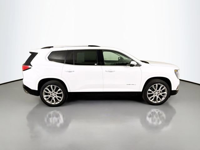 Used 2024 GMC Acadia Denali w/ Super Cruise Package image 9