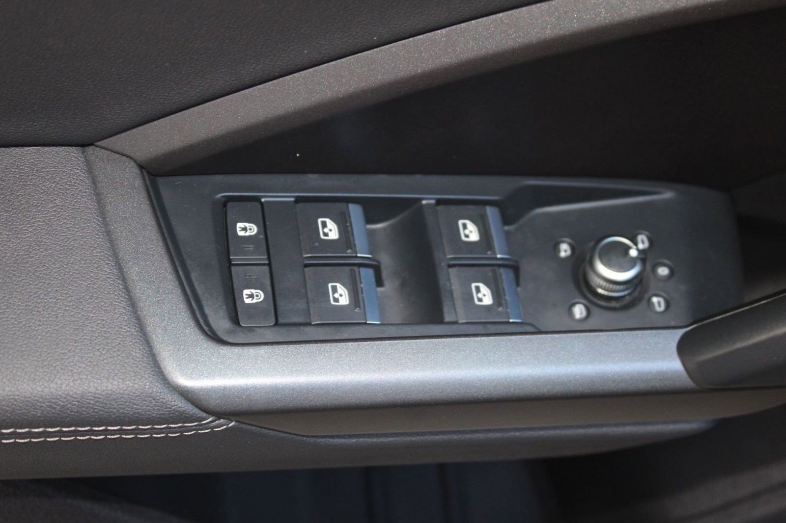 Used 2021 Audi Q3 2.0T Premium Plus image 12