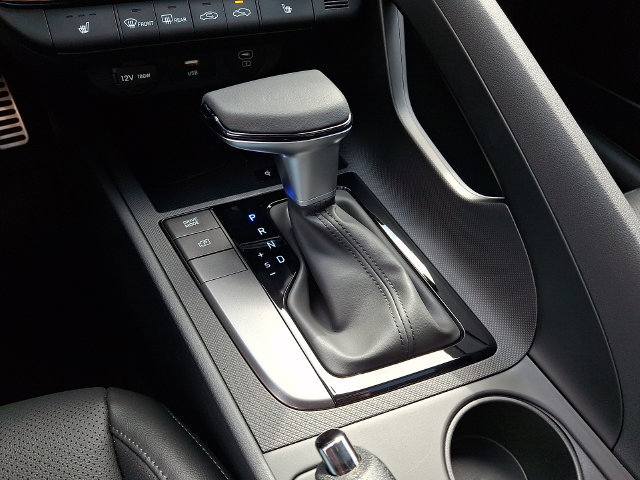 New 2026 Hyundai Elantra SEL Sport FWD image 11