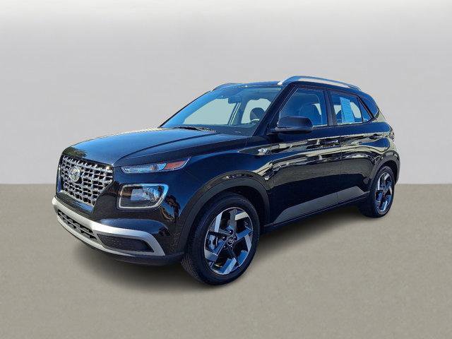 Certified 2024 Hyundai Venue SEL image 3