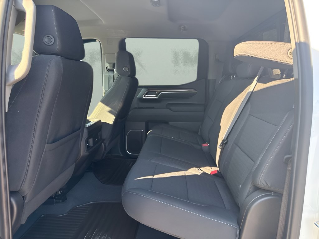 Used 2024 Chevrolet Silverado 1500 LT AWD/4WD image 33