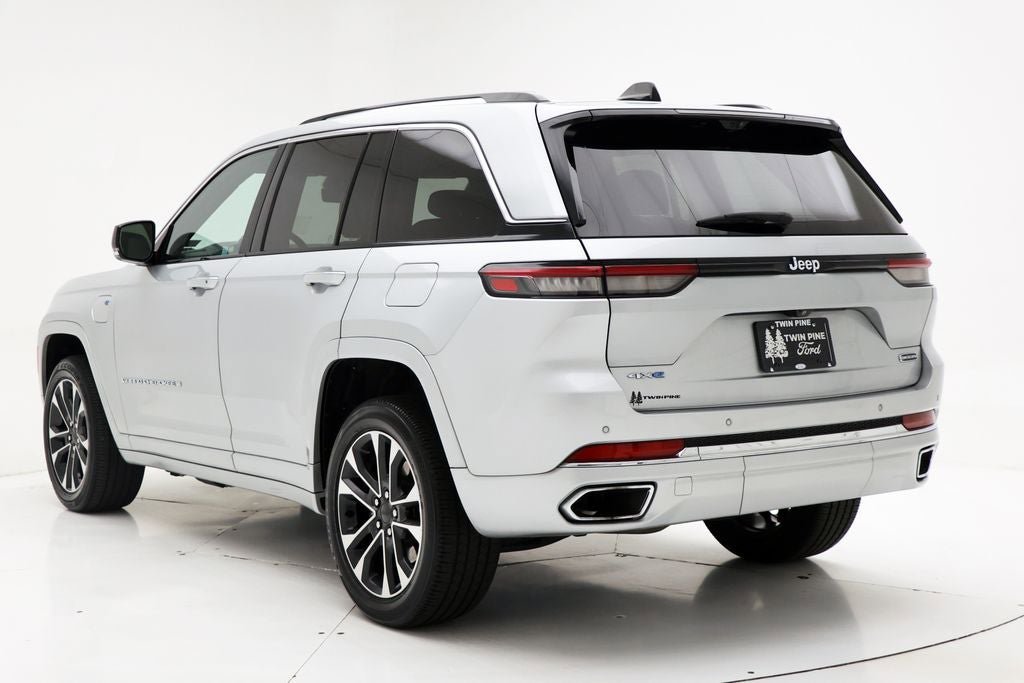 Used 2023 Jeep Grand Cherokee Overland w/ Advanced Protech Group III AWD/4WD image 6