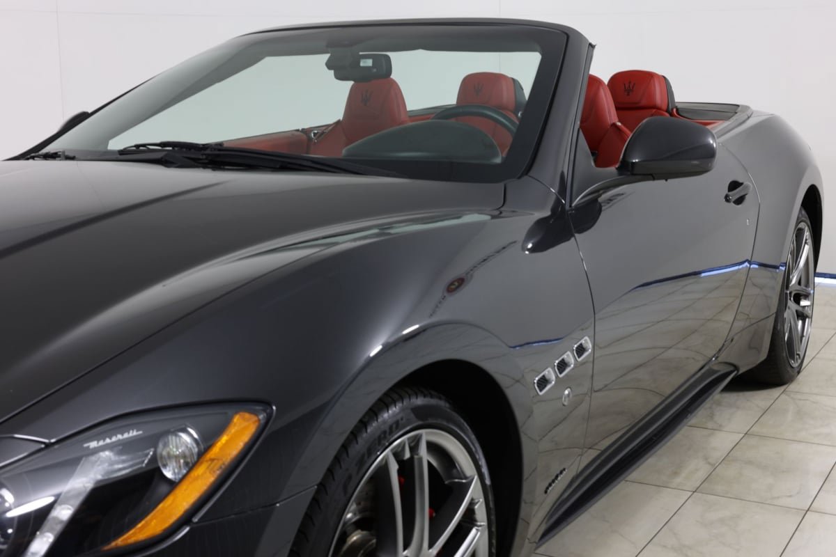 Used 2017 Maserati GranTurismo Sport RWD image 46