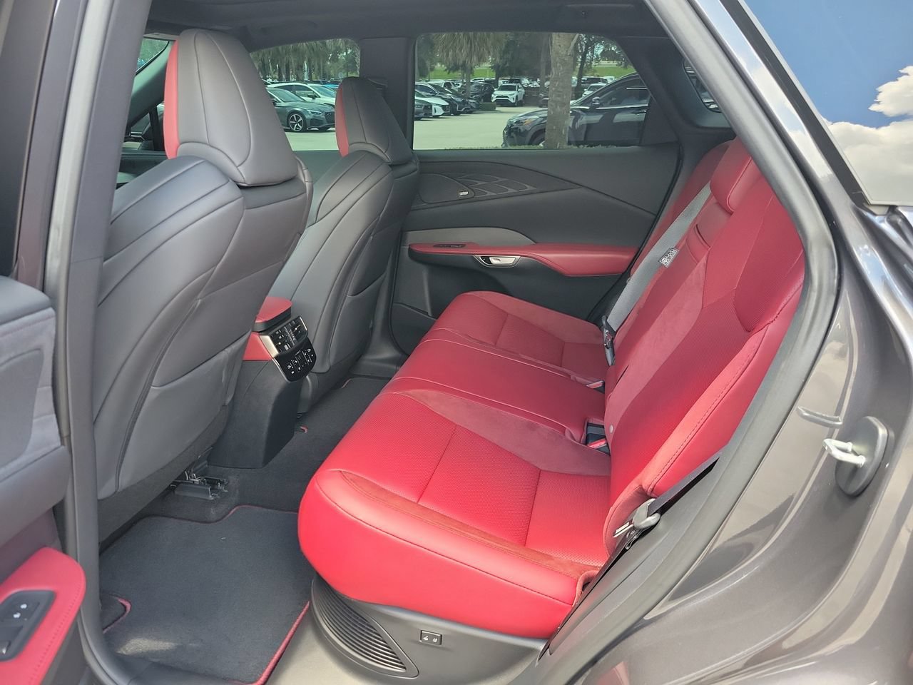 Used 2024 Lexus RX 500h F Sport w/ Convenience Package AWD/4WD image 10