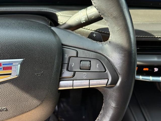 Used 2024 Cadillac XT4 Premium Luxury FWD image 17