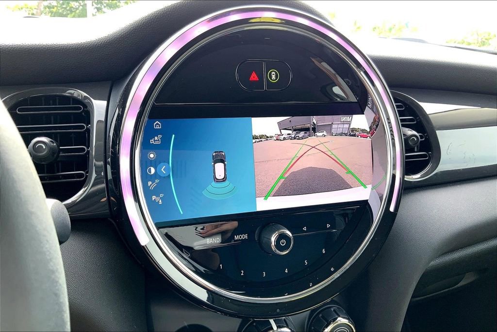 Certified 2024 MINI Cooper 4-Door Hardtop image 22