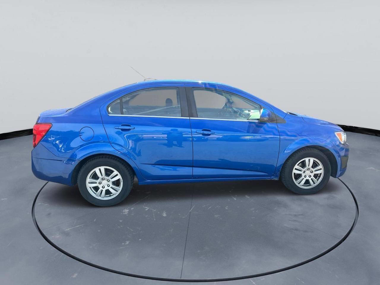 Used 2016 Chevrolet Sonic LT w/ Driver Confidence Package image 4